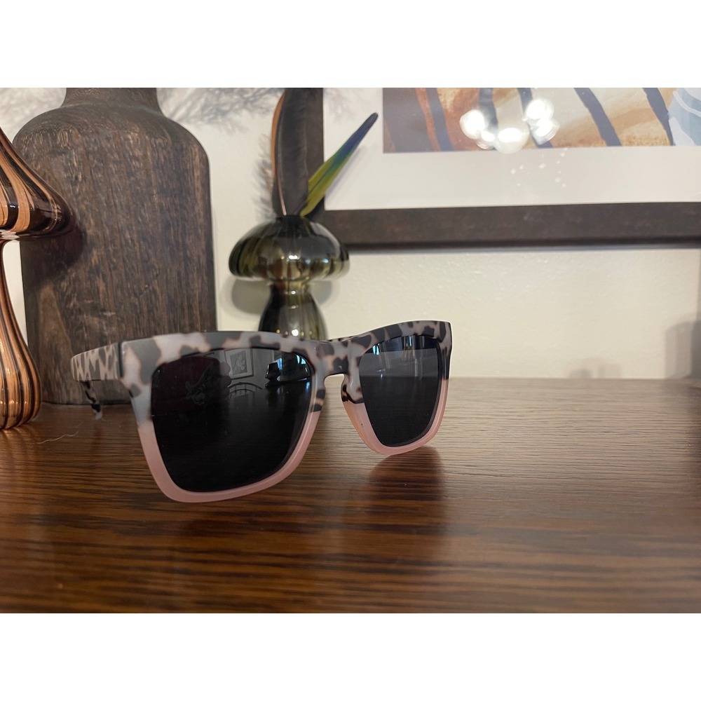 Peepers Cape May Polarized Sunglasses - Gray Tortoise/Pink